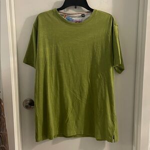 NWT Robert Graham XL Green 100% Cotton Crew Neck short sleeve T-Shirt  $78.00
